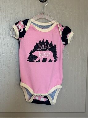 Pink 'Baby Bear' Short-Sleeve One-Piece Bodysuit